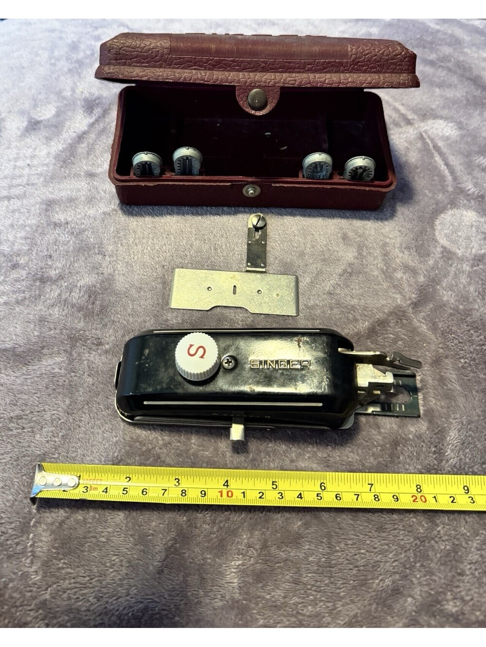 Singer Buttonholer Attachment 160743 Slant Shank Black Good Vintage With Case